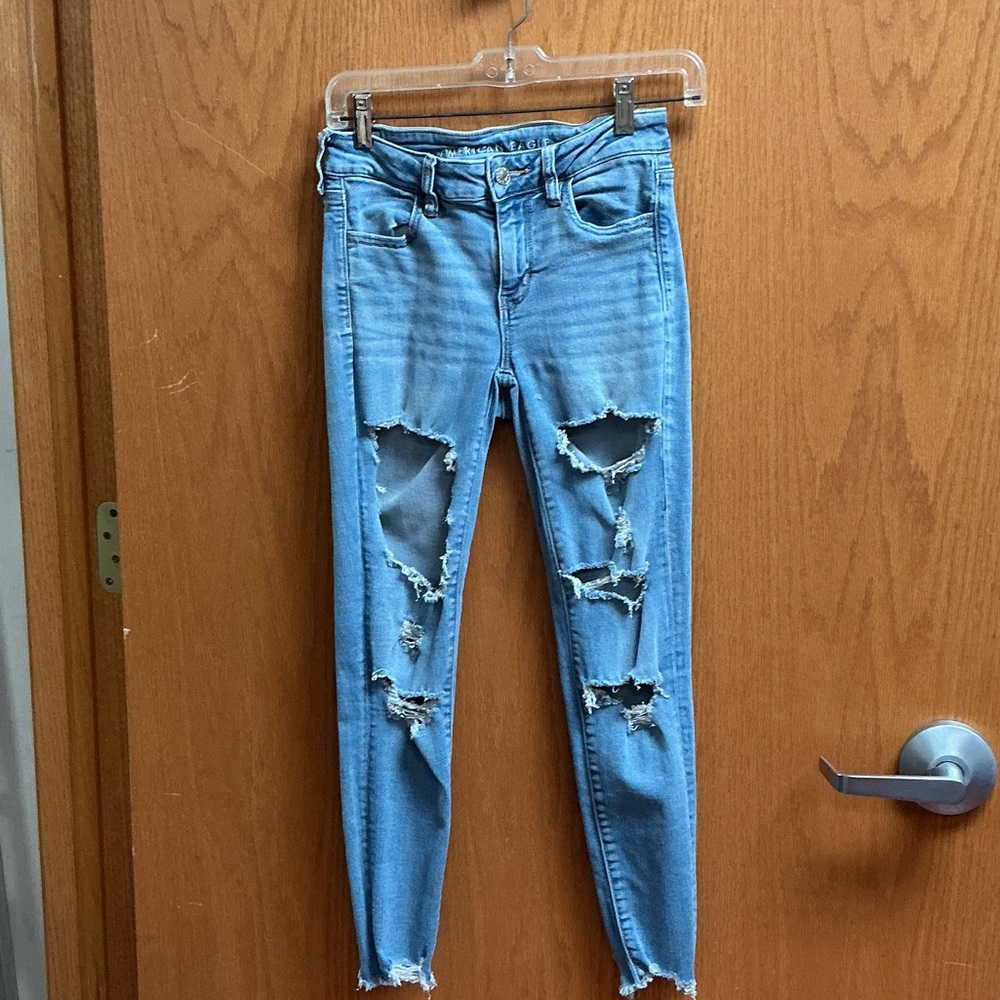 American Eagle Outfitters Light Blue Distressed Skinny Jeans